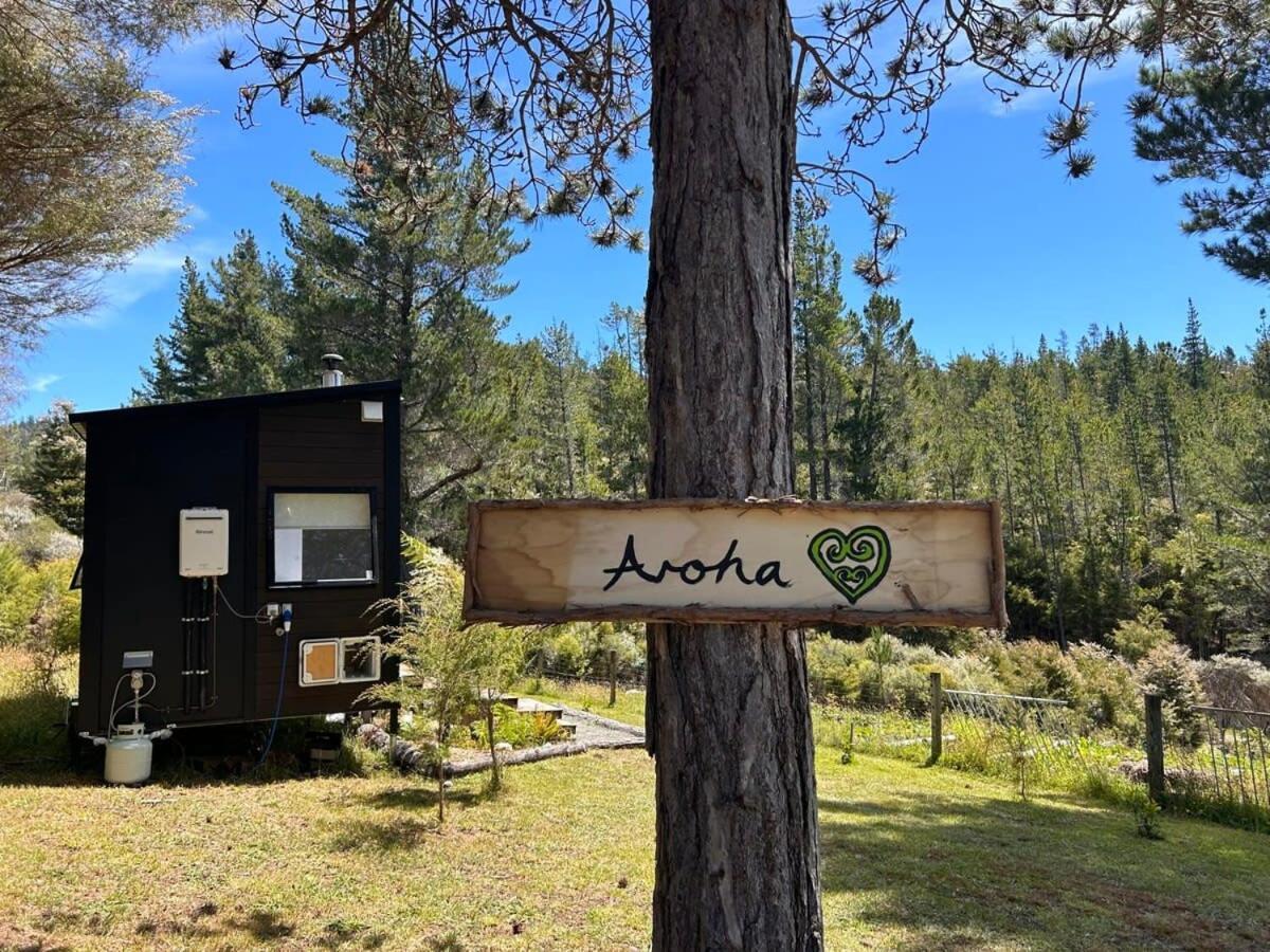 Ruru Tiny House By Tiny Away Villa Rangihaeata Kültér fotó